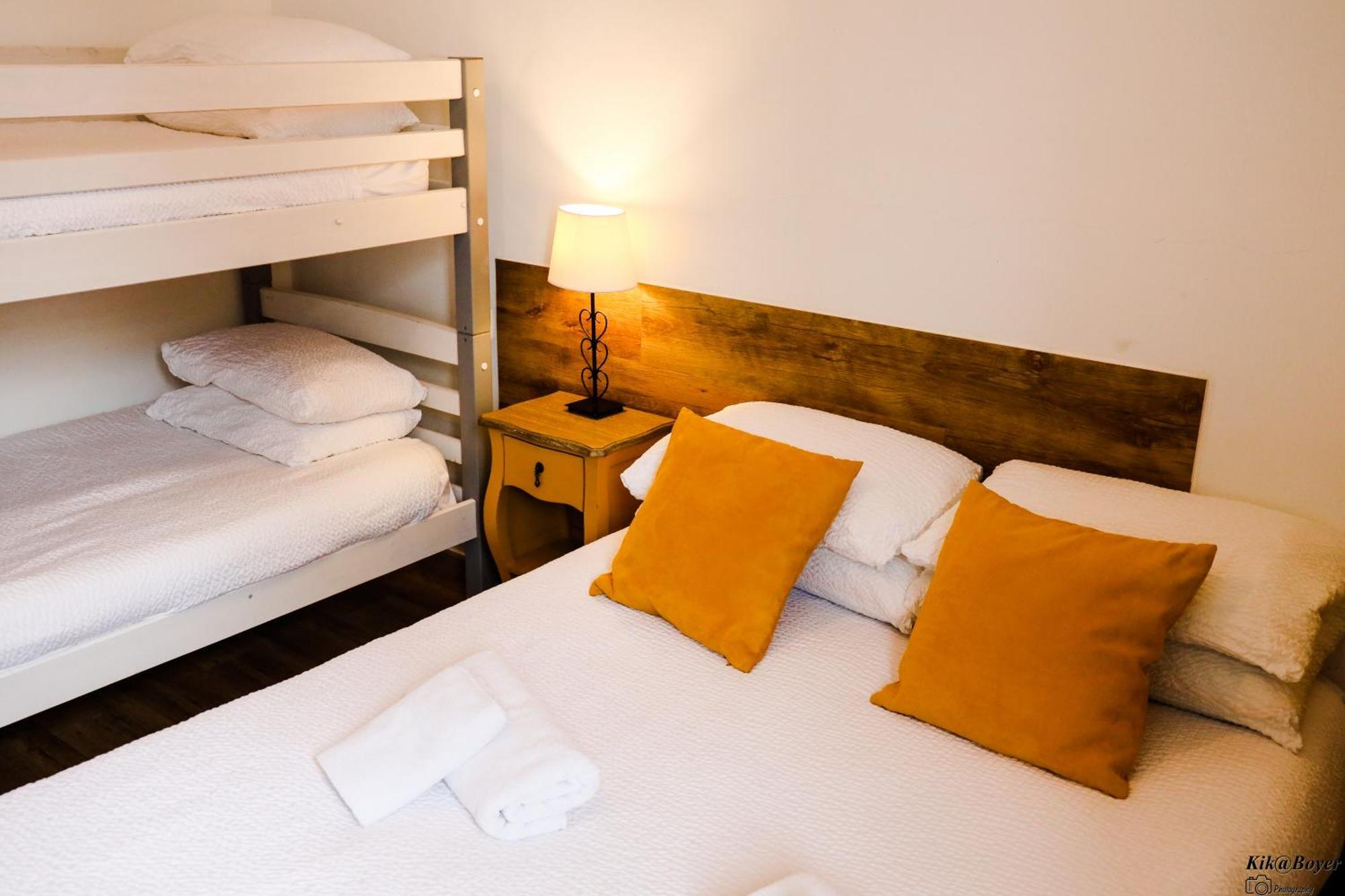 Hotel Restaurant La Plage Port-Saint-Louis-du-Rhοne Εξωτερικό φωτογραφία